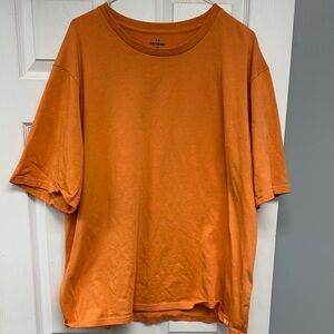 Under Armour Orange Short Sleeve Tee with Crew Neck and Relaxed Fit